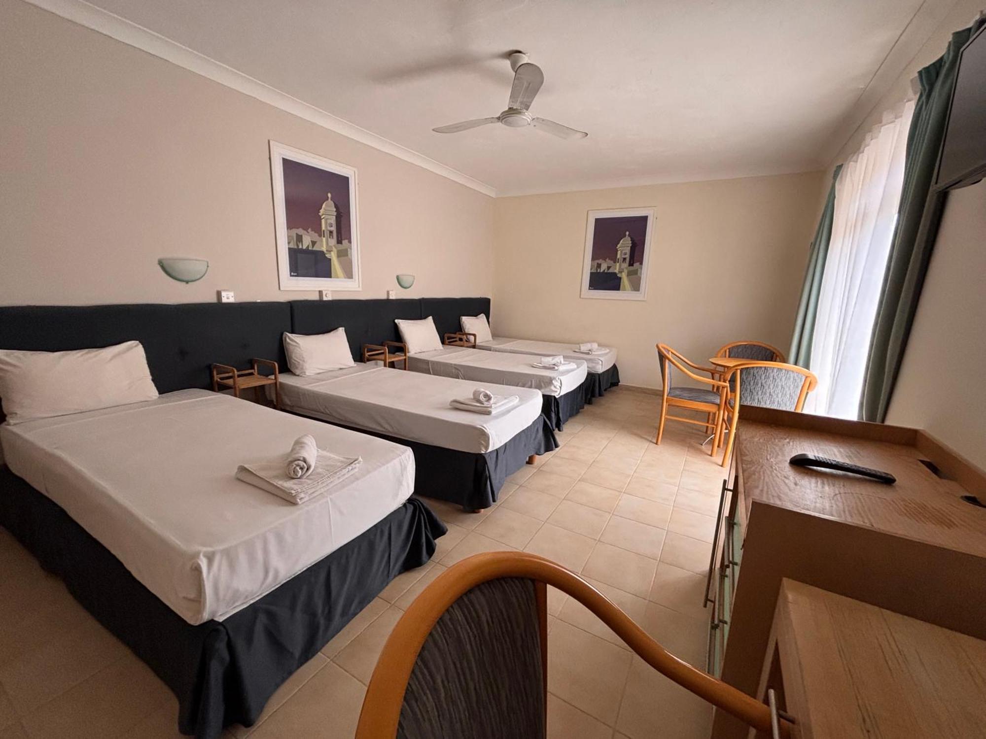 The San Anton Hotel Σεντ Πόλς Μπέι Δωμάτιο φωτογραφία